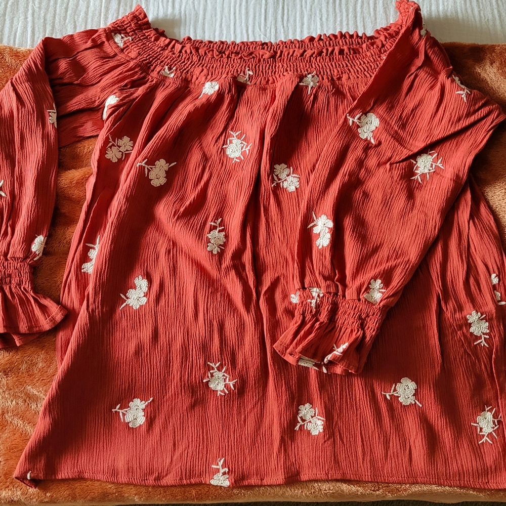 Rust color off the shoulders shirt